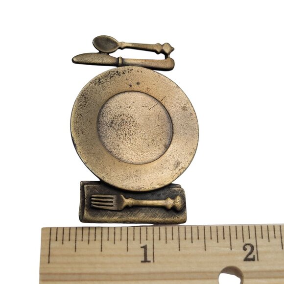 Vintage JJ 1988 Brass Dinner Plate Brooch With Utensils - Picture 5 of 8